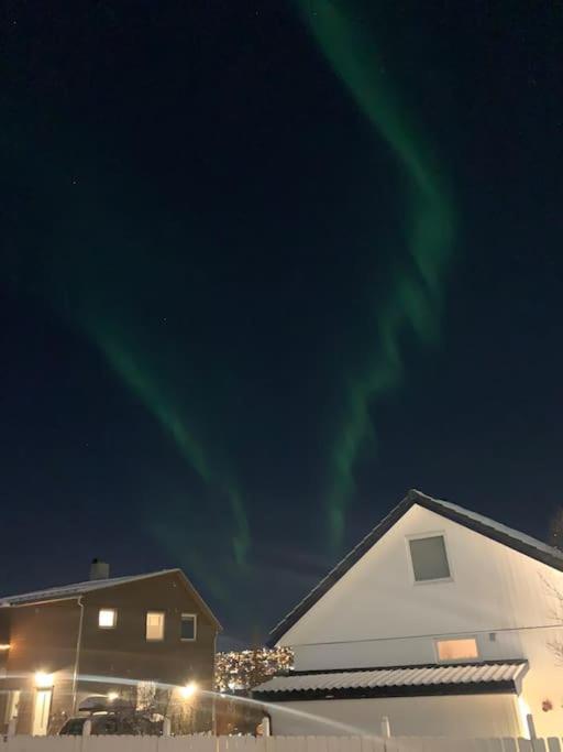 Fin Leilighet I Tromsdalen. Appartement Tromsø Buitenkant foto